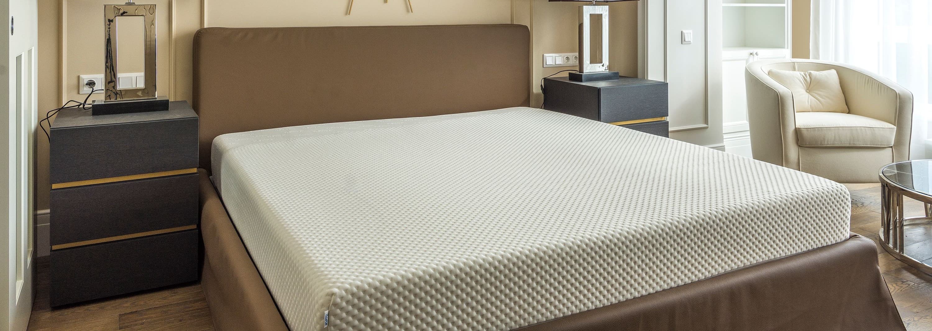 SHOP RUGS